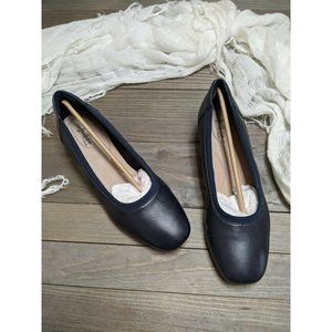 Women's Clark 12 Blue Leather Slip On aa5